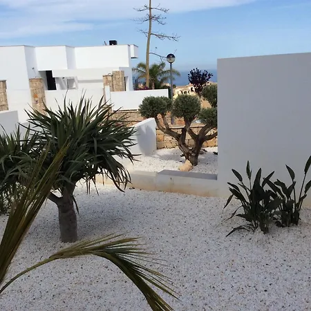 Starlette Villa *