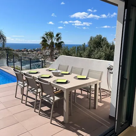 Starlette Villa